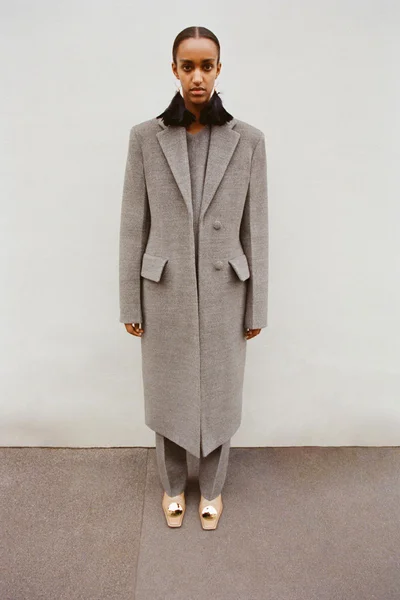 Look 10